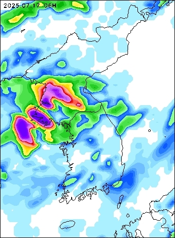 2025-07-17 06 : 00