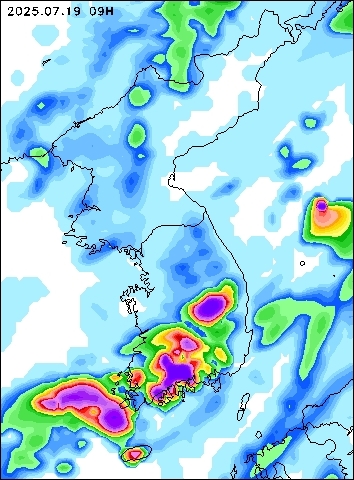 2025-07-19 09 : 00
