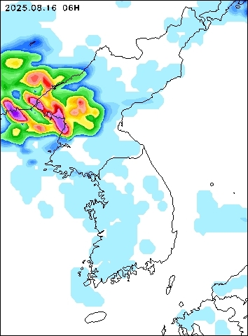 2025-08-16 06 : 00