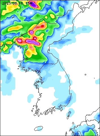 2025-08-16 15 : 00