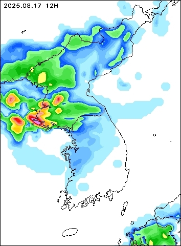 2025-08-17 15 : 00