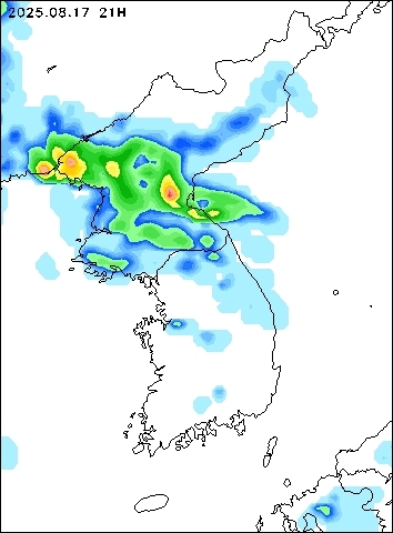 2025-08-17 21 : 00