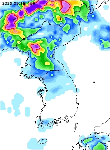 2025-08-18 18 : 00