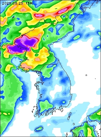 2025-08-25 15 : 00