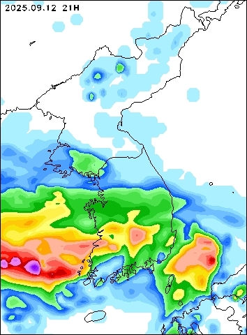 2025-09-12 21 : 00