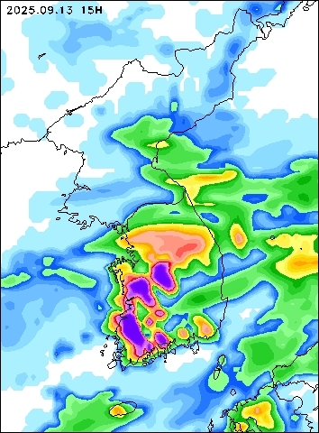 2025-09-13 15 : 00