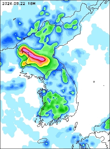 2026-08-22 18 : 00