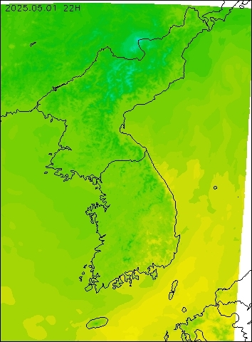 2025-05-01 22 : 00