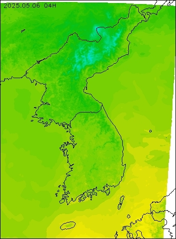 2025-05-06 04 : 00