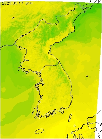 2025-05-17 01 : 00