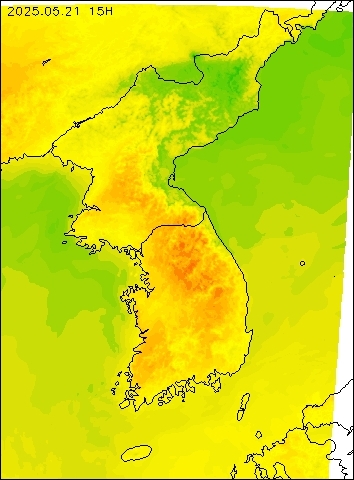 2025-05-21 15 : 00