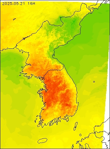 2025-05-21 16 : 00