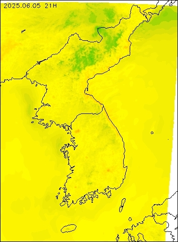 2025-06-05 21 : 00
