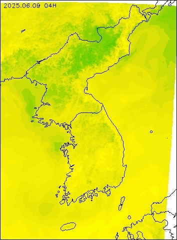 2025-06-09 04 : 00