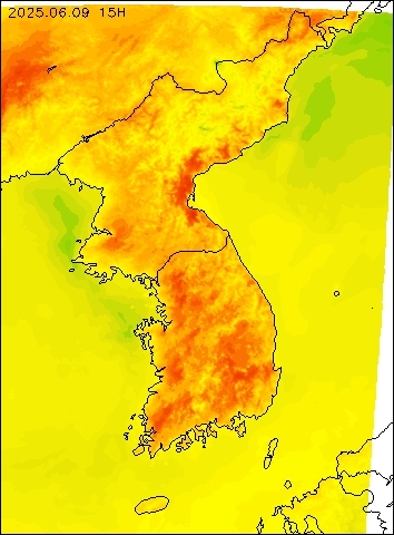 2025-06-09 15 : 00
