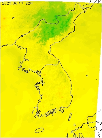 2025-06-11 22 : 00