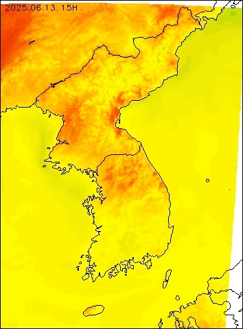 2025-06-13 15 : 00