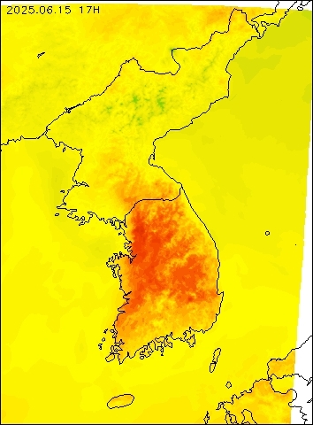 2025-06-15 17 : 00