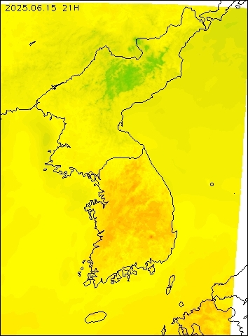 2025-06-15 21 : 00