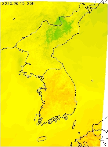2025-06-15 23 : 00