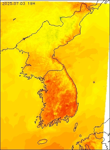 2025-07-03 19 : 00