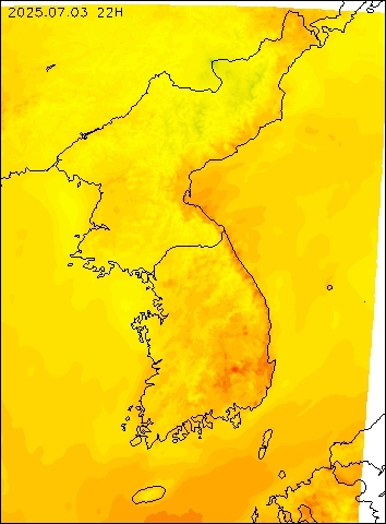 2025-07-03 22 : 00