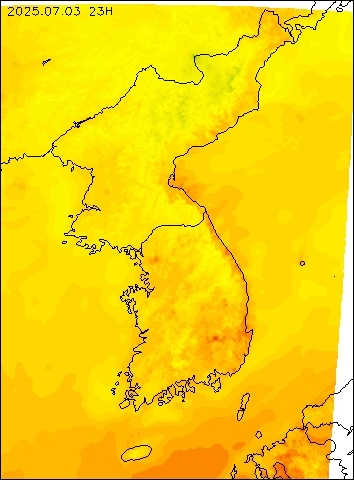 2025-07-03 23 : 00