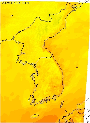 2025-07-04 01 : 00