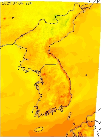2025-07-06 22 : 00