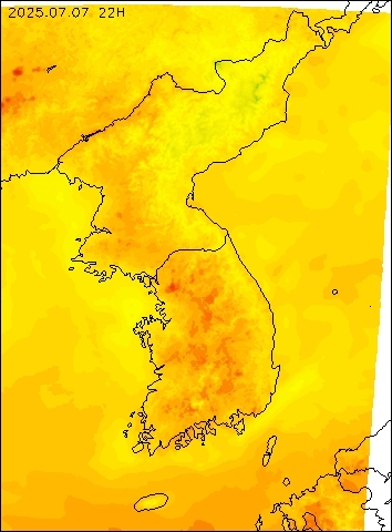 2025-07-07 22 : 00