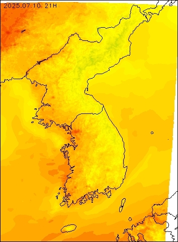 2025-07-10 21 : 00