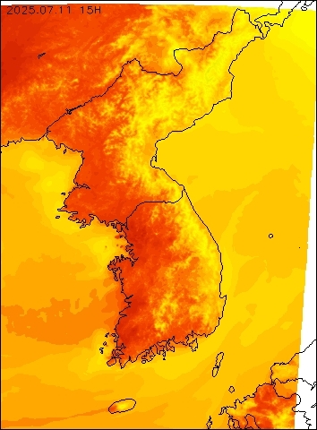 2025-07-11 15 : 00