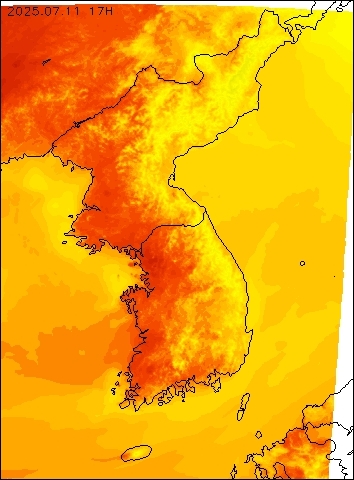 2025-07-11 17 : 00