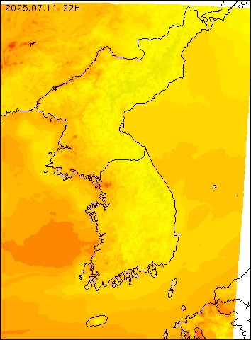 2025-07-11 22 : 00