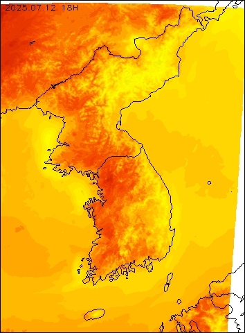 2025-07-12 18 : 00