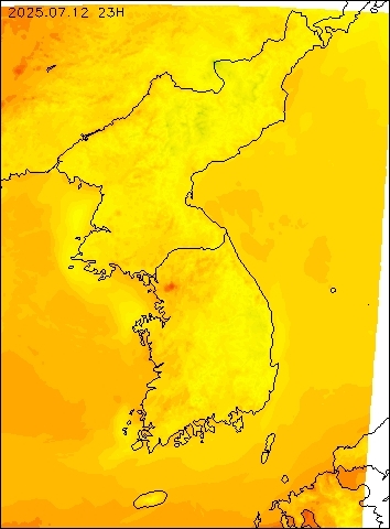 2025-07-12 23 : 00