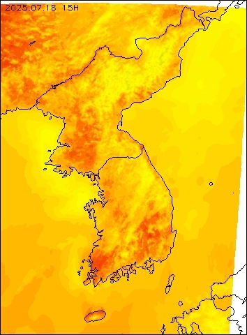 2025-07-18 15 : 00