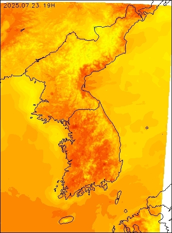 2025-07-23 19 : 00