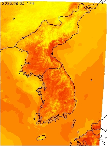 2025-08-03 17 : 00