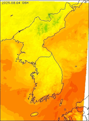 2025-08-04 06 : 00