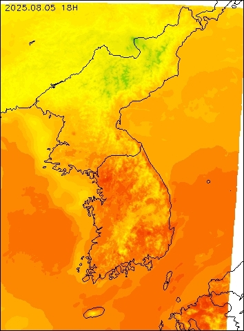 2025-08-05 18 : 00