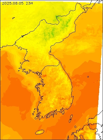 2025-08-05 23 : 00