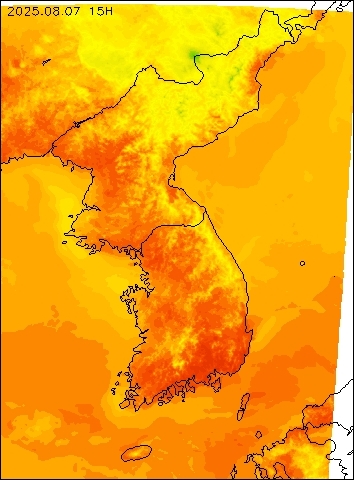 2025-08-07 15 : 00