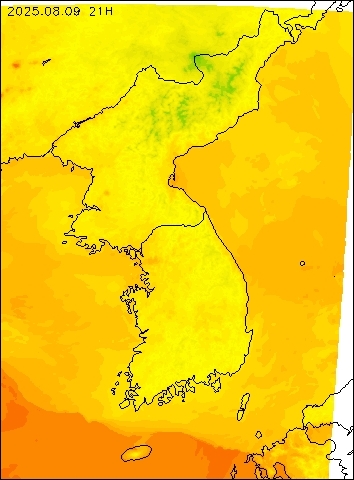 2025-08-09 21 : 00