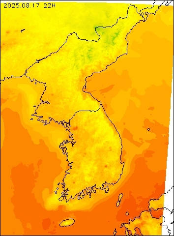 2025-08-17 22 : 00