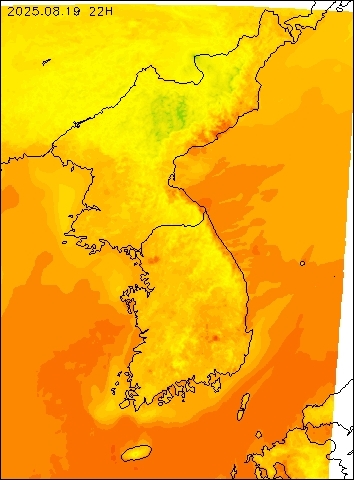 2025-08-19 22 : 00