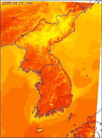 2025-08-23 14 : 00
