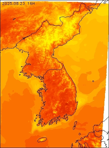 2025-08-23 16 : 00