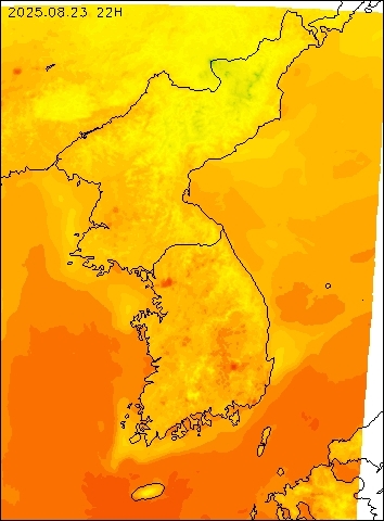 2025-08-23 22 : 00
