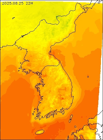 2025-08-25 22 : 00